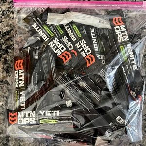 Assorted mtn ops trail pack pre work out